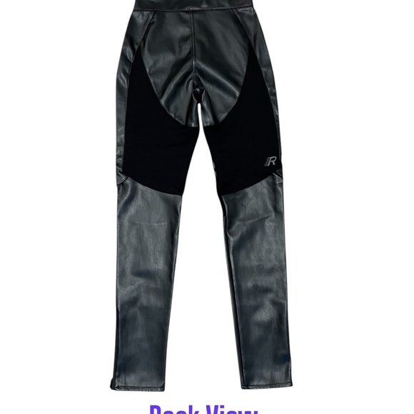 Smoke Rise Black Vegan Leather Moto Skinny Leg Pants Size: Small - Picture 9 of 10